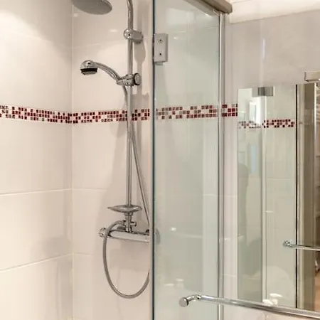 Feriehus Loft Centre-ville Parking, Clim, Wifi Carcassonne