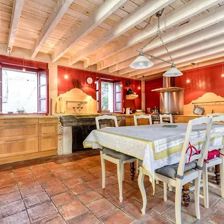 Loft Centre-ville Parking, Clim, Wifi