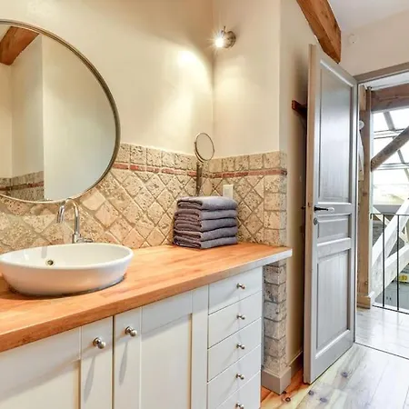 Loft Centre-ville Parking, Clim, Wifi