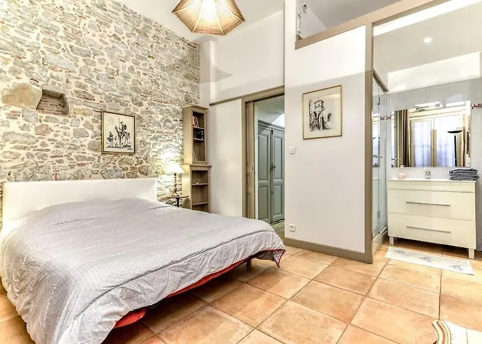 Loft Centre-ville Parking, Clim, Wifi *