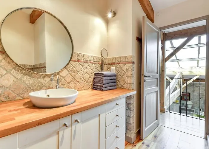 Loft Centre-ville Parking, Clim, Wifi